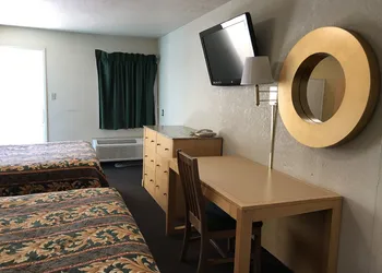 Budget Inn hotel thumbnail 6