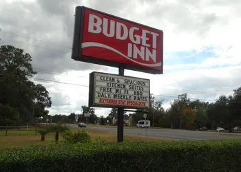 Budget Inn hotel thumbnail 2