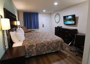 Royal Inn hotel thumbnail 6
