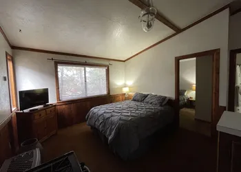 Adventures Vacation Rentals hotel thumbnail 7