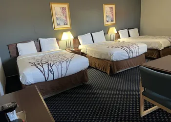 Greensburg Inn hotel thumbnail 4