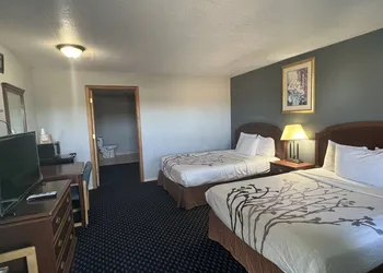 Greensburg Inn hotel thumbnail 8