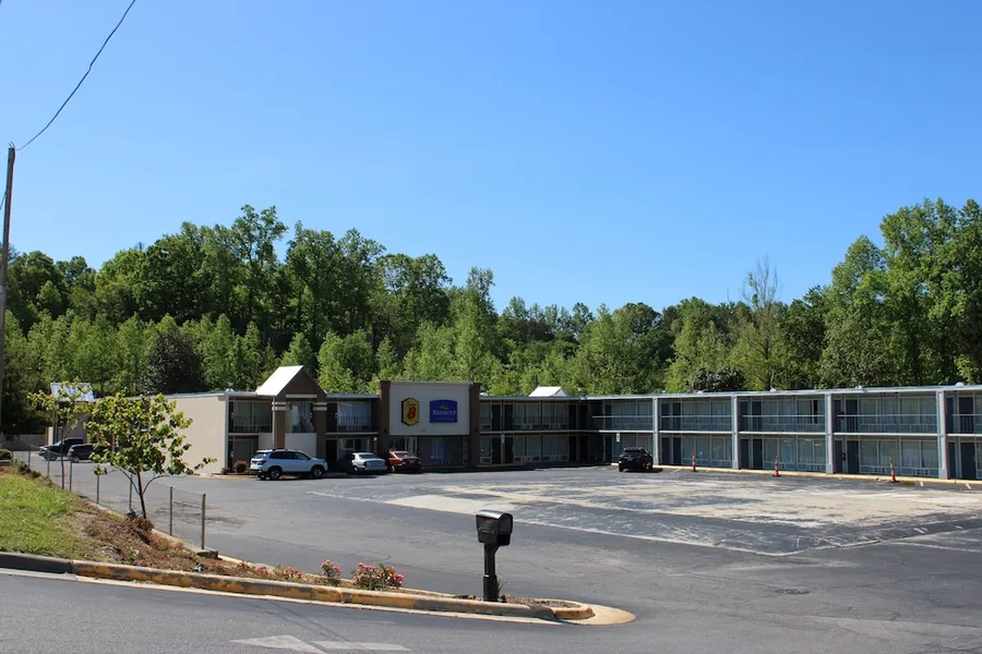Super 8 by Wyndham Morganton hotel detail image 2