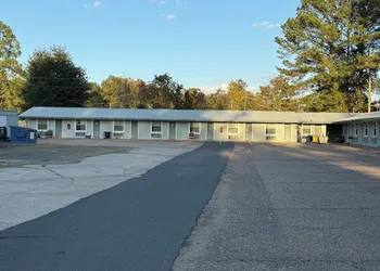 American Inn Motel hotel thumbnail 5