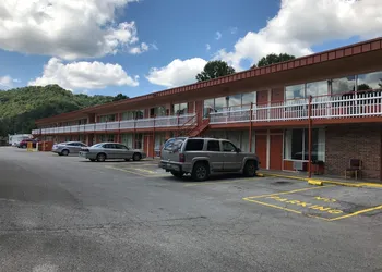 Daniel Boone Motor Inn hotel thumbnail 2