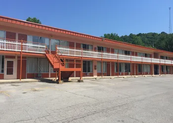 Daniel Boone Motor Inn hotel thumbnail 3
