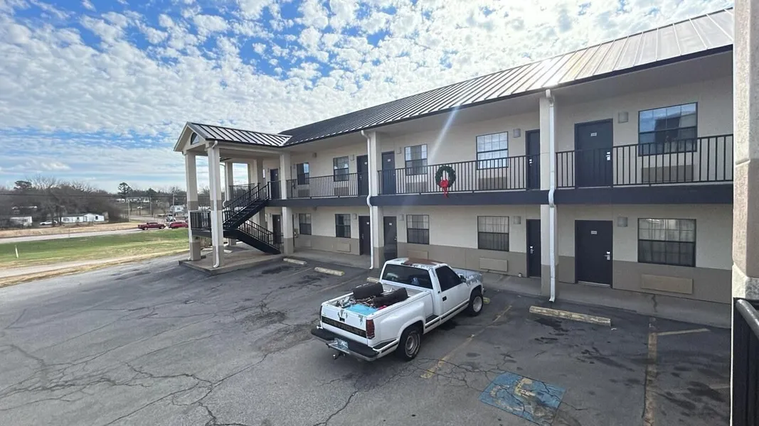 HiWay Inn Express Kiowa Hwy 69 hotel detail image 2
