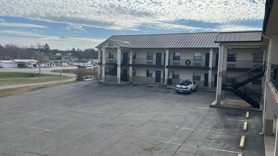 HiWay Inn Express Kiowa Hwy 69 hotel detail image 6