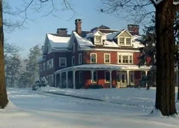 Cameron Estate Inn & Restaurant hotel thumbnail 2