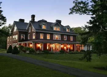 Cameron Estate Inn & Restaurant hotel thumbnail 6