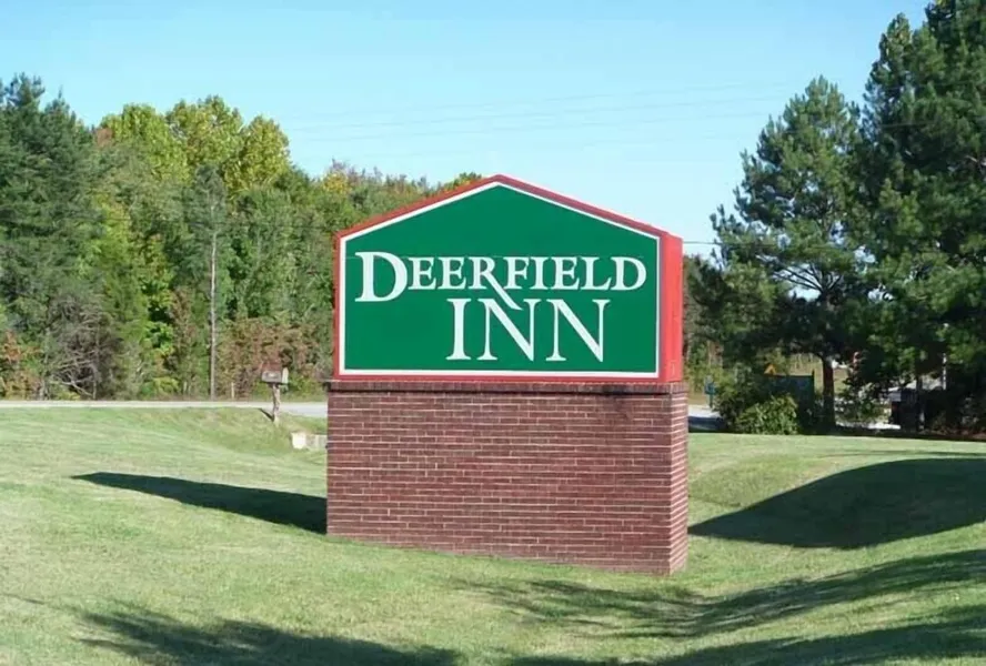 Deerfield Inn & Suites hotel detail image 2