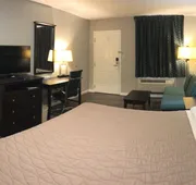 Deerfield Inn & Suites hotel detail image 3
