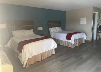Deluxe Inn Palacios hotel thumbnail 2