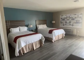 Deluxe Inn Palacios hotel thumbnail 3
