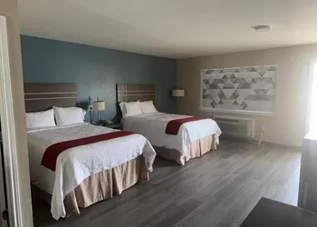 Deluxe Inn Palacios hotel thumbnail 7