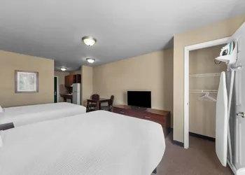 Risewell Kitchen Suites Pleasanton hotel thumbnail 4