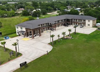Lux Inn and Suites hotel thumbnail 2