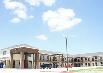 Lux Inn and Suites hotel thumbnail 5