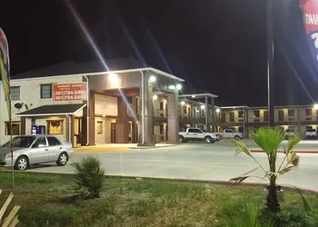 Lux Inn and Suites hotel thumbnail 7