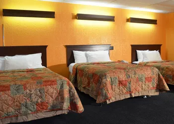 Economy Inn hotel thumbnail 6
