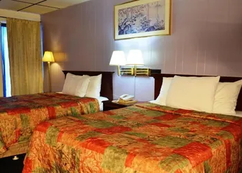 Economy Inn hotel thumbnail 7