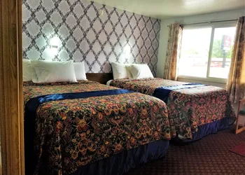 Town House Motor Inn hotel thumbnail 2