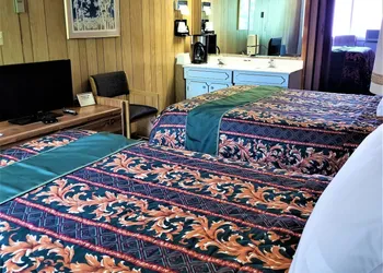 Town House Motor Inn hotel thumbnail 7