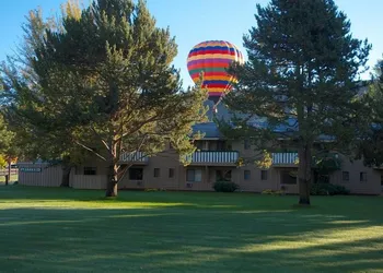 Winthrop Inn hotel thumbnail 6