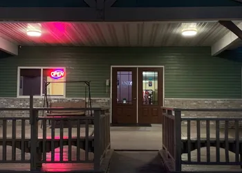 Woodlands Inn & Suites hotel thumbnail 2