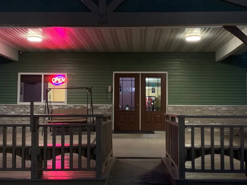 Woodlands Inn & Suites hotel detail image 2