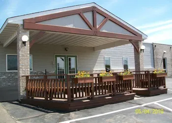 Woodlands Inn & Suites hotel thumbnail 3