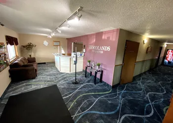Woodlands Inn & Suites hotel thumbnail 4