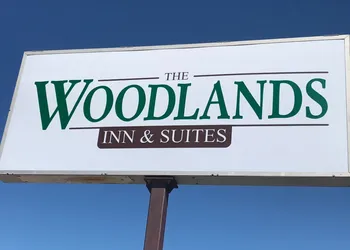 Woodlands Inn & Suites hotel thumbnail 6