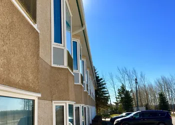 Bay Hill Inns & Suites, Neepawa hotel thumbnail 4