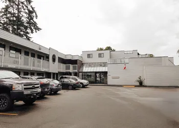 Sechelt Inn hotel thumbnail 2