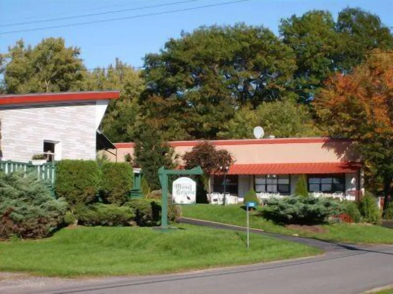 Capricorn Motel Royale Thousand Islands hotel detail image 2