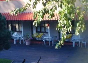 Capricorn Motel Royale Thousand Islands hotel thumbnail 5