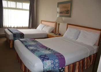 KC's Country Inn hotel thumbnail 7
