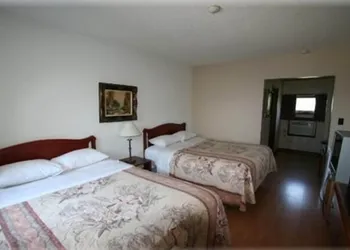 Wainfleet Motel & Restaurant hotel thumbnail 2