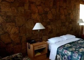 Wainfleet Motel & Restaurant hotel thumbnail 3