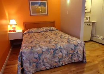 Motel Tremblant hotel thumbnail 8