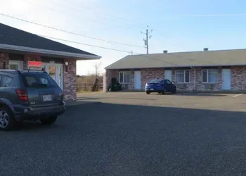 Motel Invitation hotel thumbnail 6