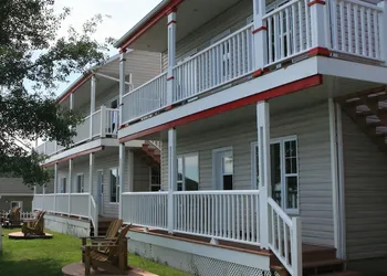 Motel Les Chalets Bo-Fleuve hotel thumbnail 2