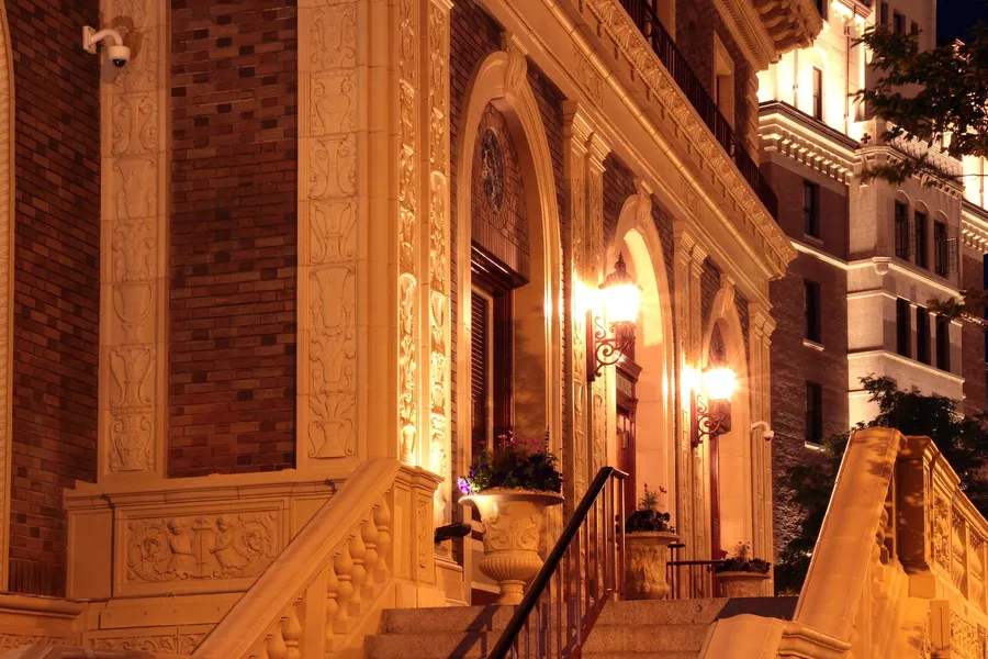 The Union Club of British Columbia hotel detail image 2