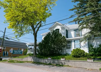 The Cove Inn hotel thumbnail 4