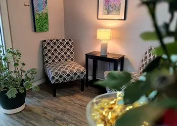 Fireweed Motel hotel thumbnail 5