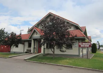 Stork Nest Inn hotel thumbnail 5