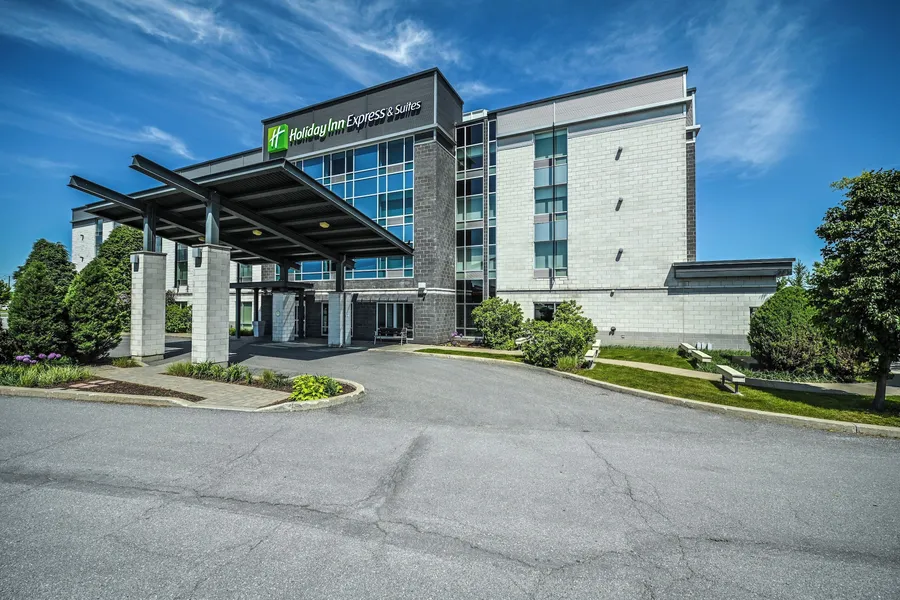 Holiday Inn Express Hotel Saint - Hyacinthe by IHG hotel detail image 2