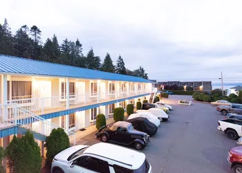 Ocean Crest Motel hotel thumbnail 5
