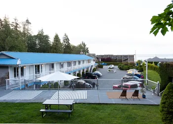 Ocean Crest Motel hotel thumbnail 6